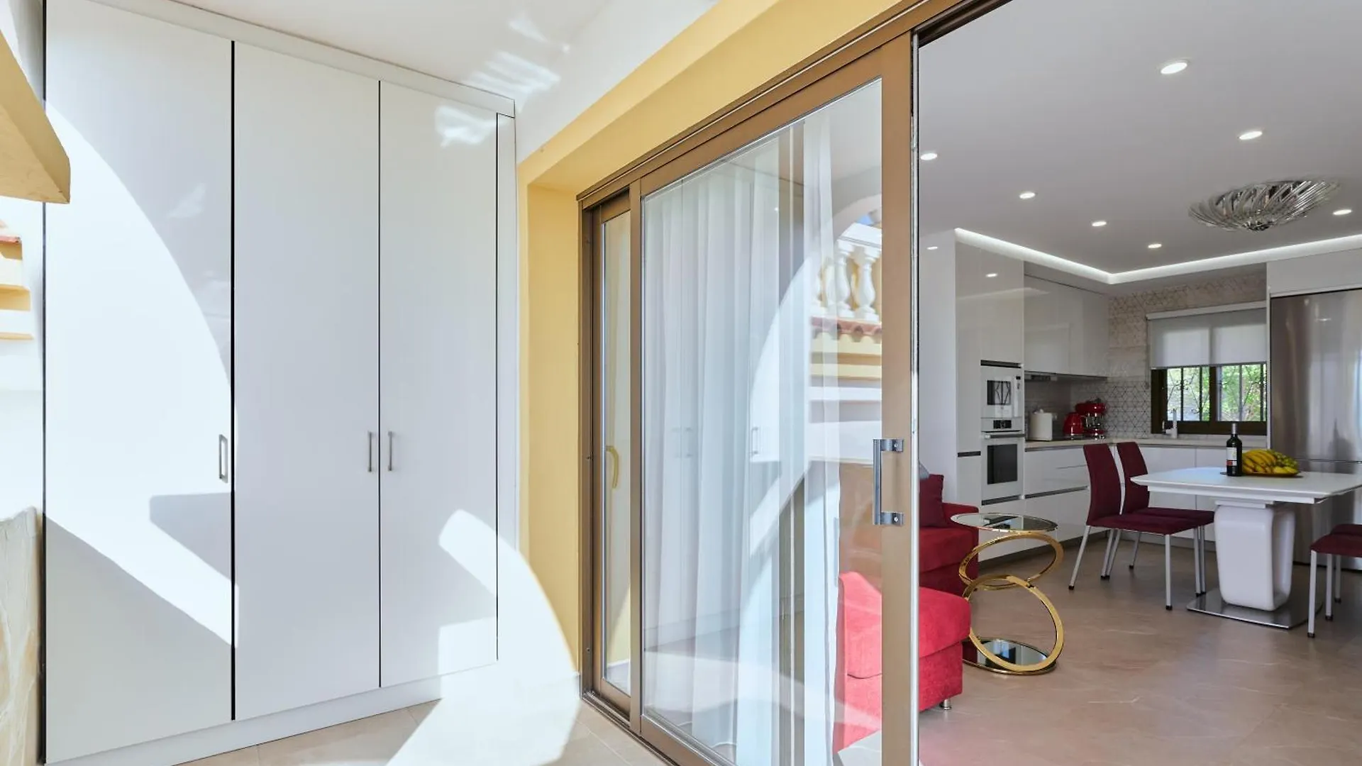 Windsor Ocean Pearl Apartment contacts